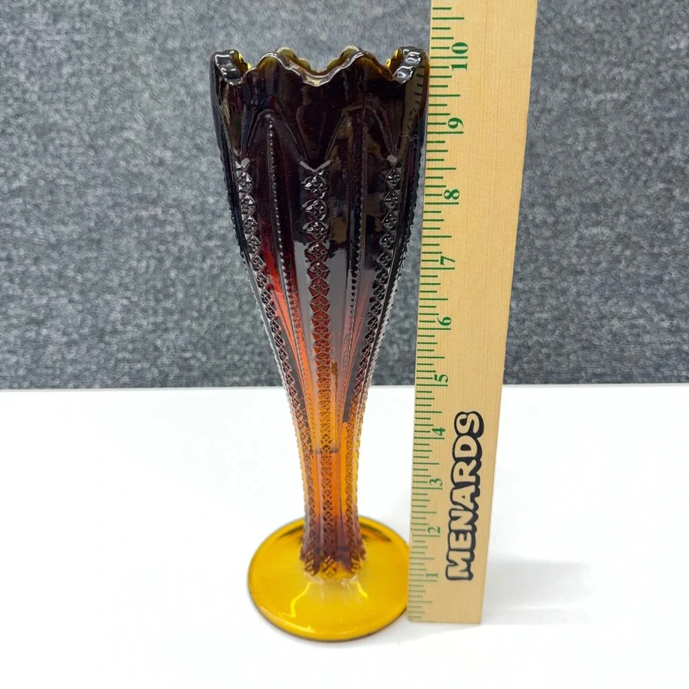 Tiara Exclusive Amber Glass Bud Vase Lasting‎ Grace Pattern 10058 Vintage 9.5in